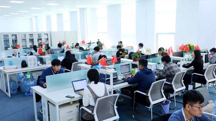 金融帮扶 企业发展的“助推剂”与信息技术咨询服务的协同效应